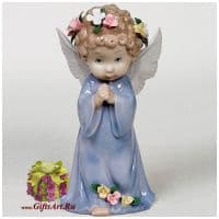 Ангел молящийся. Фарфор. Высота 16 см.