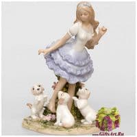 Фарфоровая статуэтка Юная хозяйка. Серия Идеальный мир Высота 21 см Дизайн-группа Cosmos