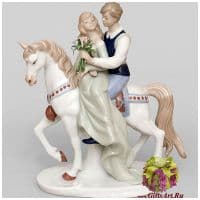 Фарфоровая статуэтка Принц на белом коне. Серия Идеальный мир Высота 22 см Дизайн-группа Cosmos