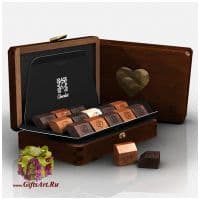 Набор элитных шоколадных конфет ручной работы Свадебная коллекция SAPPHIRE для молодожёнов. Деревянная упаковка. Франция