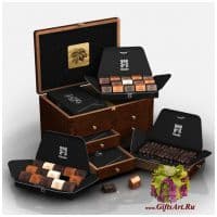 Набор элитных шоколадных конфет ручной работы Махагон коллекция AMBROSIA 168. Деревянная упаковка. Франция