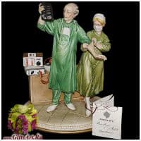 Статуэтка фарфоровая &quot;Врач Хирург&quot;. Высота 24 см. Porcellane Principe Италия