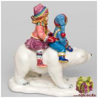Фарфоровая статуэтка Катания на медведе. Серия Северное сияние. Высота 18 см Дизайн-группа Cosmos - вид 1 миниатюра