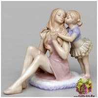 Фарфоровая статуэтка Маленькие секреты. Серия Идеальный мир Высота 15 см Дизайн-группа Cosmos