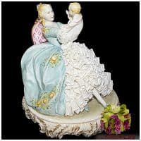 Статуэтка фарфоровая Мама и малыш. Высота 20 см. Porcellane Principe Италия