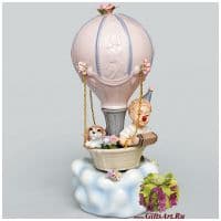 Небесные путешественники. Клоун и Тотошка.  Музыкальная статуэтка. Фарфор Высота 20 см Небесные путешественники. Клоун и Тотошка.  Музыкальная статуэтка. Фарфор Высота 20 см
