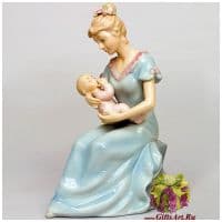 Фарфоровая статуэтка Радость материнства Дочка. Серия Идеальный мир Высота 19 см Дизайн-группа Cosmos