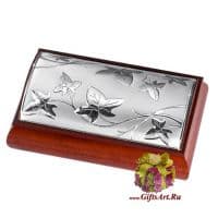 Шкатулка деревянная для драгоценностей с посеребренными накладками. Длина 23 см Италия