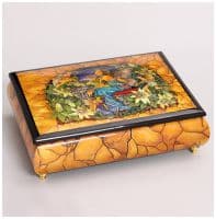 Деревянная шкатулка для драгоценностей музыкальная. Длина 17 см