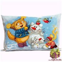 Наволочка гобеленовая новогодняя. Лепим снеговика! Кто быстрее? Размер 50х70 см.