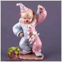 Клоун с котёнком фарфоровая статуэтка. Высота 17 см