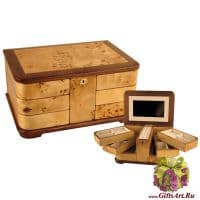 Шкатулка для украшений из дерева ценных пород. Длина 39 см