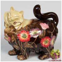 Фарфоровая статуэтка Кошка. Серия Цветы. Длина 30 см