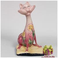 Фарфоровая статуэтка Кошка. Кот на подушке. Серия Цветы. Высота 33 см