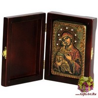 Настольная икона &quot;Образ Владимирской Божьей Матери&quot; на мореном дубе