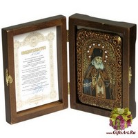 Настольная икона &quot;Святитель Лука Симферопольский, архиепископ Крымский&quot; на мореном дубе