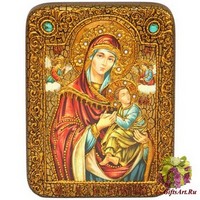 Подарочная икона Пресвятой Богородицы «Страстная» на мореном дубе