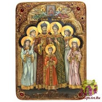 Живописная икона &quot;Святые царственные страстотерпцы&quot; на кипарисе